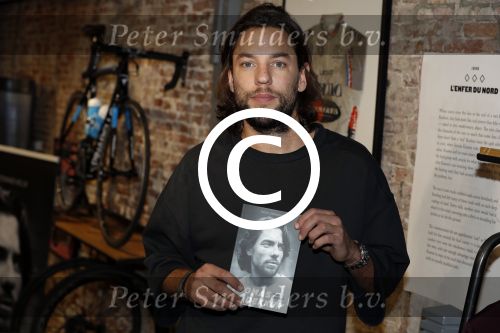 Amsterdam 15 november 2016 
Boekpresentatie Thomas Dekker. Het boek is geschreven door Thijs Zonneveld.