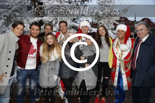 Kaatsheuvel 16 november 2016
Opnames videoclip Toppers met Rene Froger Gerard Joling Jeroen v d Boom Maxim Froger Danny Froger Lee Towers Andre Hazes jr O Gene en Maan. Opnames vonden plaats in de efteling.