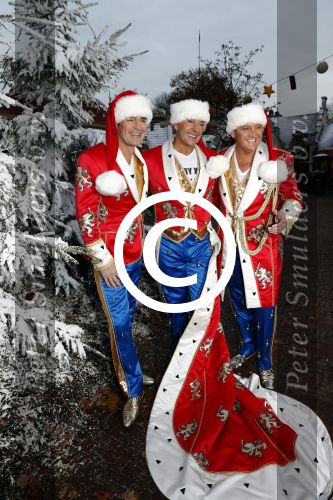 Kaatsheuvel 16 november 2016
Opnames videoclip Toppers met Rene Froger Gerard Joling Jeroen v d Boom Maxim Froger Danny Froger Lee Towers Andre Hazes jr O Gene en Maan. Opnames vonden plaats in de efteling.