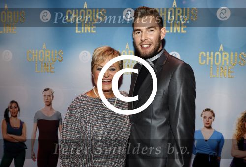 Zaandam 21 november 2016
Premiere a Chorus Line in het zaantheater. Vera Mann met een vriend