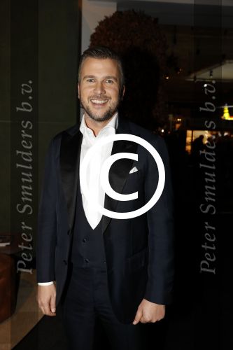 Amsterdam 8 december 2016
15e luxury fair in de RAI. Winston Gerschtanowitz met vrienden