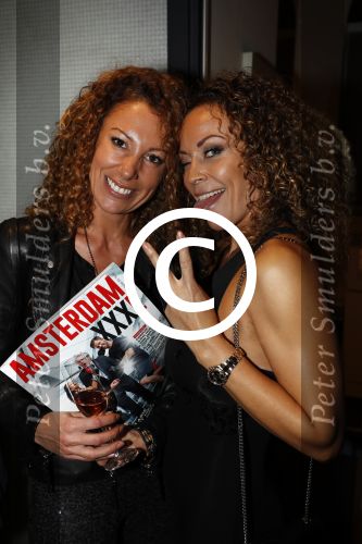 Amsterdam 22 november 2016
Presentatie Amsterdam XXXL magazine uitgegeven door Mark Teurlings bij gassan diamonds. Yvette Teurlings met Melanie