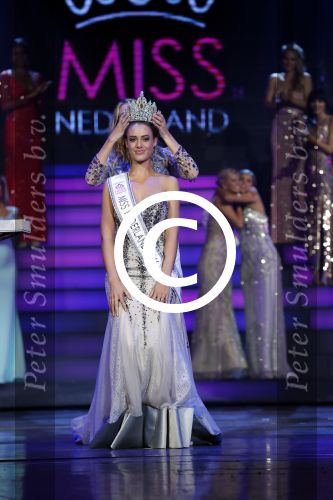 Hilversum 26 september 2016
Finale miss Nederland verkiezing in studio 21. Kim Kotter en Viktor Brand presenteren het. Winares Zoey Ivory