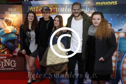 Amsterdam 10 december 2016
Premiere Sing in pathe arena. Zomaer Robin en Bart