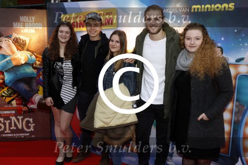 Amsterdam 10 december 2016
Premiere Sing in pathe arena. Zomaer Robin en Bart