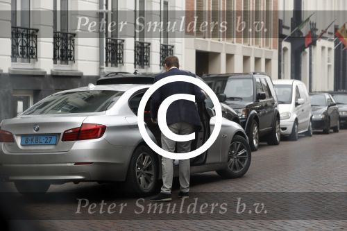 Amsterdam 2 december 2017
Albert Verlinde vertrekt vanaf zijn appartement op de pc hooftstraat naar Almere waar hij opnames heeft van de kwis in de studio van Paul de Leeuw