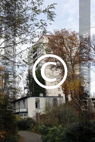 Wageningen 25 november 2017
Alexander Pechtold woont in Aoppartement wat op zijn huis ( waar zijn vrouw woont) uitkijkt