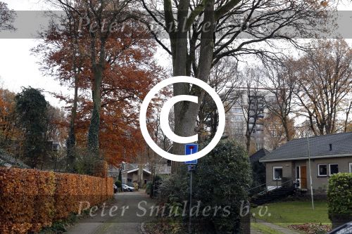 Wageningen 25 november 2017
Alexander Pechtold woont in Aoppartement wat op zijn huis ( waar zijn vrouw woont) uitkijkt
