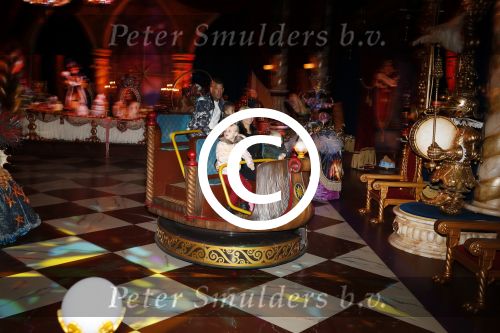 Kaatsheuvel 19 november 2017
Barbie ( Samantha de Jong) in de efteling met haar kinderen en viend Rolf Tangel met zoontje