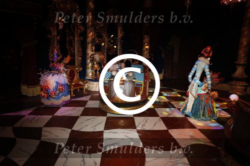 Kaatsheuvel 19 november 2017
Barbie ( Samantha de Jong) in de efteling met haar kinderen en viend Rolf Tangel met zoontje