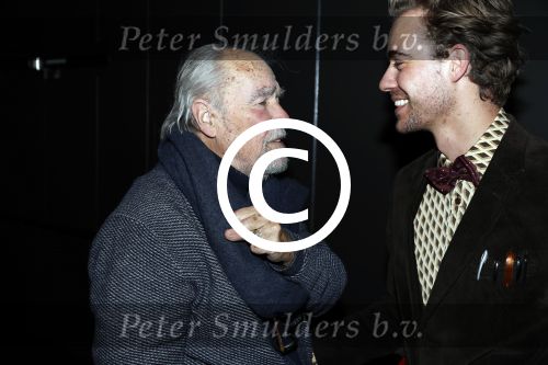 Utrecht 12 december 2017
Premiere Hendrik Groen in schouwburg Utrecht.
De cast bestaat uit Beau Schneider, Mike Weerts, Plien van Bennekom/Cynthia Abma, Myrthe Burger, Rufus Hegeman, Britte Lagcher. Eric Schneider met zoon Beau