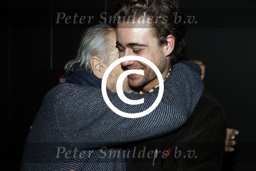 Utrecht 12 december 2017
Premiere Hendrik Groen in schouwburg Utrecht.
De cast bestaat uit Beau Schneider, Mike Weerts, Plien van Bennekom/Cynthia Abma, Myrthe Burger, Rufus Hegeman, Britte Lagcher. Eric Schneider met zoon Beau