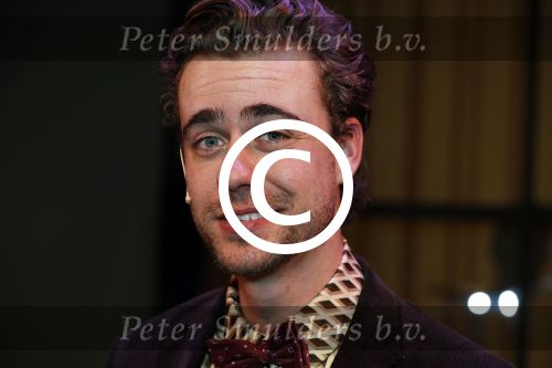 Utrecht 12 december 2017
Premiere Hendrik Groen in schouwburg Utrecht.
De cast bestaat uit Beau Schneider, Mike Weerts, Plien van Bennekom/Cynthia Abma, Myrthe Burger, Rufus Hegeman, Britte Lagcher
