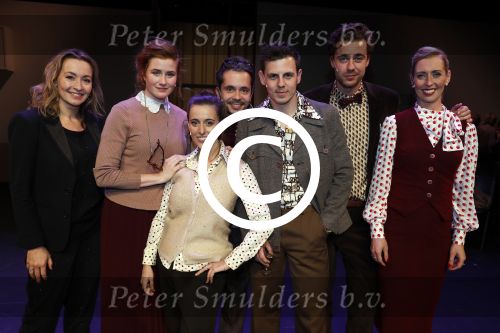 Utrecht 12 december 2017
Premiere Hendrik Groen in schouwburg Utrecht.
De cast bestaat uit Beau Schneider, Mike Weerts, Plien van Bennekom/Cynthia Abma, Myrthe Burger, Rufus Hegeman, Britte Lagcher