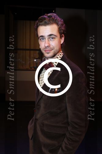Utrecht 12 december 2017
Premiere Hendrik Groen in schouwburg Utrecht.
De cast bestaat uit Beau Schneider, Mike Weerts, Plien van Bennekom/Cynthia Abma, Myrthe Burger, Rufus Hegeman, Britte Lagcher