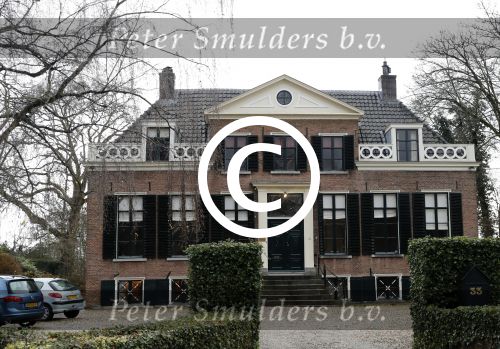 Maarssen 9 december 2017
Berend Boudewijn haalt zijn partrnber Martine Bijl op bij schoonheidssalon.