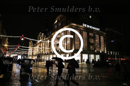 Amsterdam 16 november 2017 
De bijenkorf in amsterdam verlicht