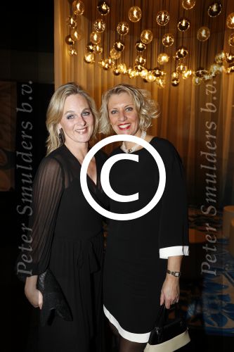 Amsterdam 7 december 2017
Luxury fair in de RAI. Claudia met een vriendin