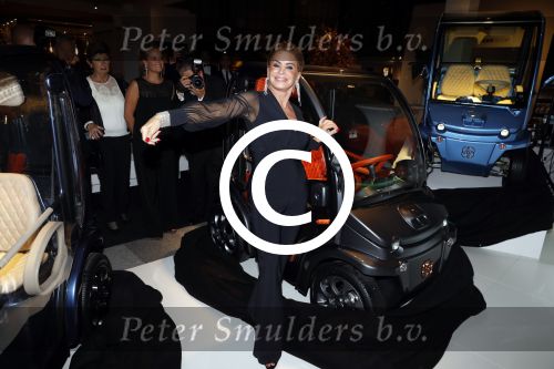 Amsterdam 7 december 2017
Luxury fair in de RAI. Connie Witteman met vriend Eugene v Dun
