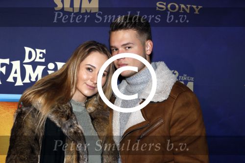Amsterdam 3 december 2017
Premiere Familie Slim in Tuschinski.
Dave Dekker met vriendin