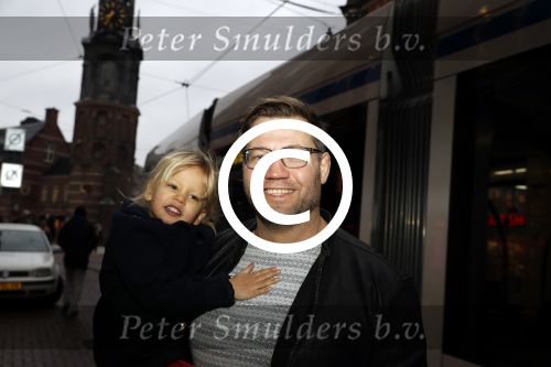 Amsterdam 10 december 2017
Premiere K3 in Tuschinski. Dennis v d Geest met dochter