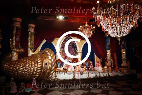 Kaatsheuvel 19 november 2017
Barbie ( Samantha de Jong) in de efteling met haar kinderen en viend Rolf Tangel met zoontje