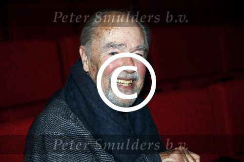 Utrecht 12 december 2017
Premiere Hendrik Groen in schouwburg Utrecht.
De cast bestaat uit Beau Schneider, Mike Weerts, Plien van Bennekom/Cynthia Abma, Myrthe Burger, Rufus Hegeman, Britte Lagcher.
Eric Schneider