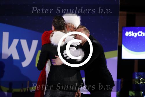 Amsterdam 6 december 2017  
Nicolette Kluijver, Jamai Loman, Fred van Leer, Katja Schuurman, Freek van Noortwijk, Tim Douwsma, Levi van Kempen, Pip Pellens, Mascha Feoktistova, Gregor van Vlierden, Kees Tol, Toprak Yalciner, Esmee van Kempen, Sarah Chronis, Marlijn Weerdenburg, Vajen van den Bosch, Tommie Christiaan en Sanne Vogel tijdens Sky Radio Christmas Tree For Charity in het studenthotel.
