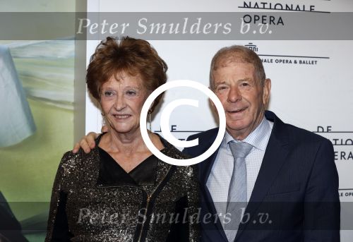Amsterdam 1 december 2017 
Ballet voorstelling in de Stopera in Amsterdam. Frits Barend met zijn vrouw Marijke