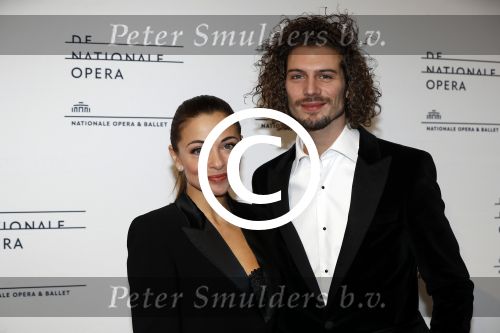 Amsterdam 1 december 2017 
Ballet voorstelling in de Stopera in Amsterdam. Georgina Verbaan met vriend