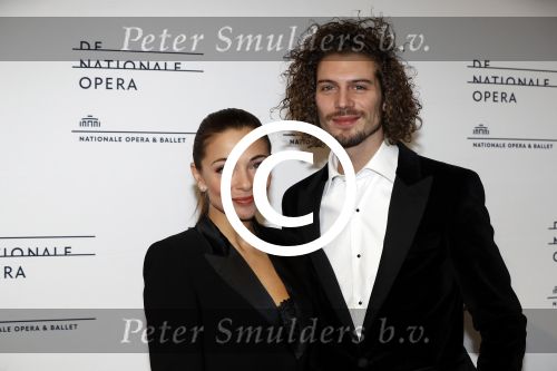 Amsterdam 1 december 2017 
Ballet voorstelling in de Stopera in Amsterdam. Georgina Verbaan met vriend