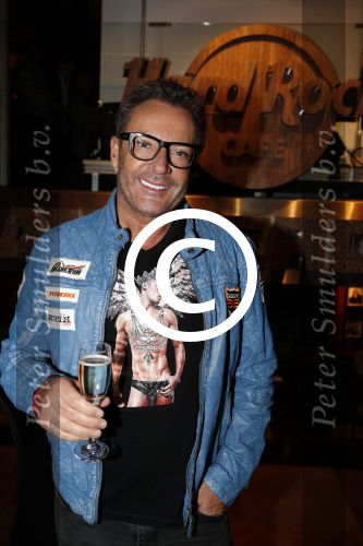 Amsterdam 16 november 2017 
Boekpresentatie William Rutten bij hard Rock cafe. Gerard Joling