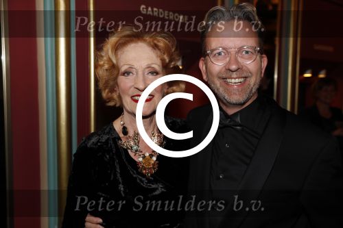 Amsterdam 20 november 2017
Musical awards voor amateurs in Carre. Gerrie v d Klei met een kennis