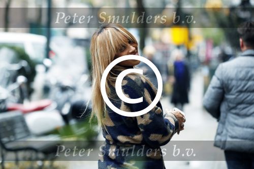 Amsterdam 21 november 2017 
Glennis Grace met een kennis na een lunch in Amsterdam zuid.