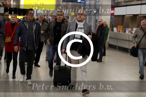 Schiphol 19 november 2017
Gordon vertrekt vanaf schiphol naar Kaapstad om daar te trouwen voor zijn tv progamma \