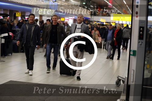 Schiphol 19 november 2017
Gordon vertrekt vanaf schiphol naar Kaapstad om daar te trouwen voor zijn tv progamma \