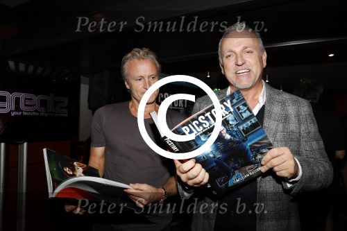Amsterdam 16 november 2017 
Boekpresentatie William Rutten bij hard Rock cafe. Gordon met Erland Galjaard