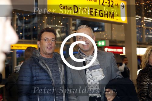 Schiphol 19 november 2017
Gordon vertrekt vanaf schiphol naar Kaapstad om daar te trouwen voor zijn tv progamma \