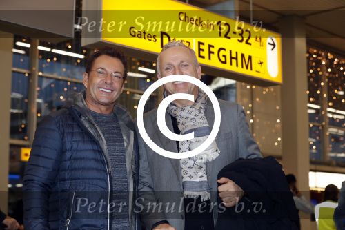 Schiphol 19 november 2017
Gordon vertrekt vanaf schiphol naar Kaapstad om daar te trouwen voor zijn tv progamma \