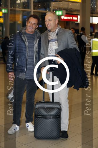 Schiphol 19 november 2017
Gordon vertrekt vanaf schiphol naar Kaapstad om daar te trouwen voor zijn tv progamma \