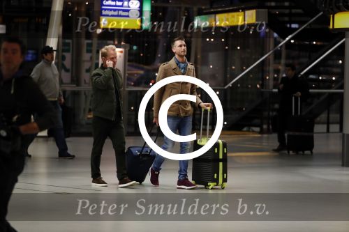 Schiphol 19 november 2017
Gordon vertrekt vanaf schiphol naar Kaapstad om daar te trouwen voor zijn tv progamma \