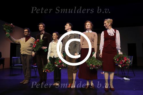 Utrecht 12 december 2017
Premiere Hendrik Groen in schouwburg Utrecht.
De cast bestaat uit Beau Schneider, Mike Weerts, Plien van Bennekom/Cynthia Abma, Myrthe Burger, Rufus Hegeman, Britte Lagcher