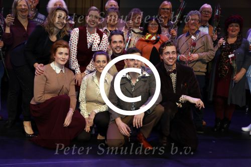 Utrecht 12 december 2017
Premiere Hendrik Groen in schouwburg Utrecht.
De cast bestaat uit Beau Schneider, Mike Weerts, Plien van Bennekom/Cynthia Abma, Myrthe Burger, Rufus Hegeman, Britte Lagcher