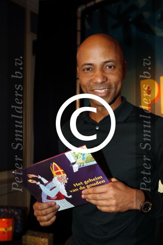 Amsterdam 14 november 2017 
Presentatie sinterklaasboeken Jumbo in carre . Winston Gerschtanowitz presenteert het. Dit jaar hebben Humberto Tan Ellen Hoog en Lauren Verster de verhalen geschreven. Lauren is zwanger