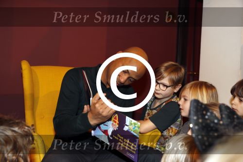Amsterdam 14 november 2017 
Presentatie sinterklaasboeken Jumbo in carre . Winston Gerschtanowitz presenteert het. Dit jaar hebben Humberto Tan Ellen Hoog en Lauren Verster de verhalen geschreven. Lauren is zwanger