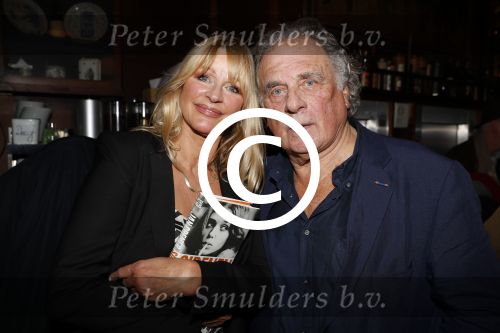 Amsterdam 16 november 2017 
Boekpresentatie Jan Cremer . Jan Cremer met zijn vrouw Babette