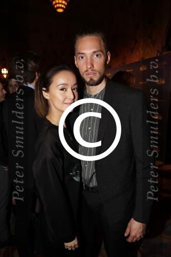Amsterdam 3 december 2017
Premiere Familie Slim in Tuschinski.
Jennifer de Jong met nieuwe vriend en haar dochter