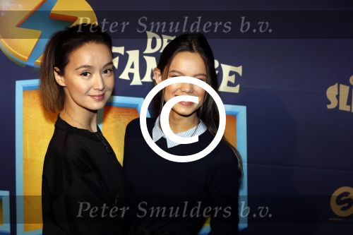 Amsterdam 3 december 2017
Premiere Familie Slim in Tuschinski.
Brutale Meisjes Jennifer de Jong en Tatum dagelet