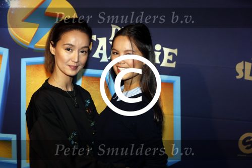 Amsterdam 3 december 2017
Premiere Familie Slim in Tuschinski.
Brutale Meisjes Jennifer de Jong en Tatum dagelet