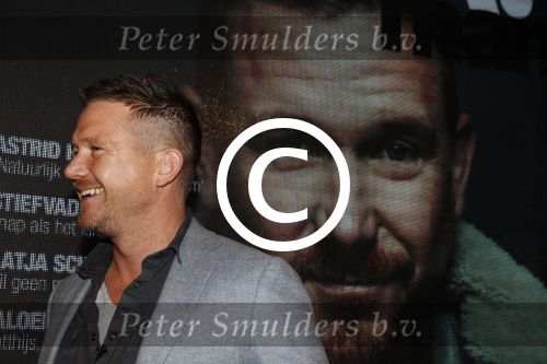 Amsterdam 14 november 2017
Presentatie Linda Man met Linda de Mol en Johnny de Mol in de bijlmerbajes.